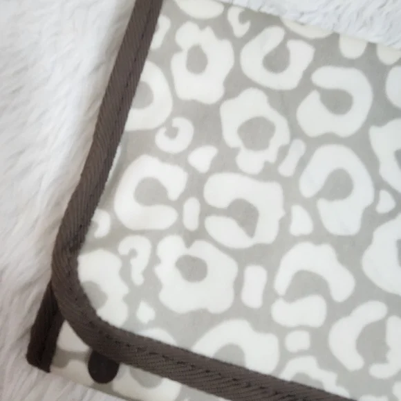 Thirty-one Pocketed Organizer - Picture 2 of 14